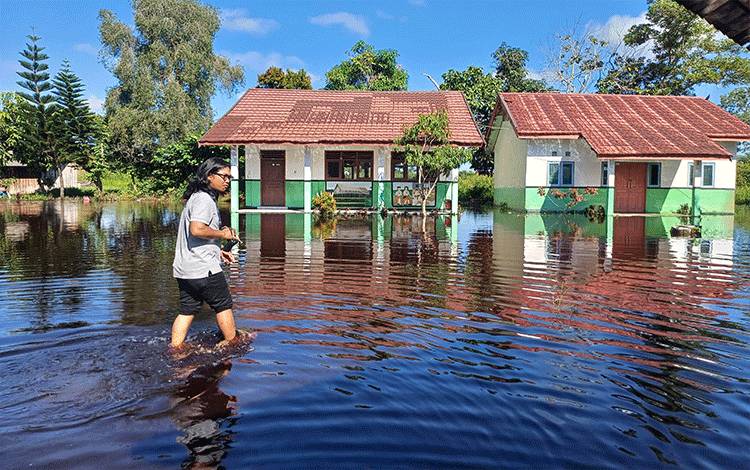 Perdana Masuk Sekolah Pasca Libur Lebaran SDN 3 Sawahan Kebanjiran, BPBD: Sekolah Libur