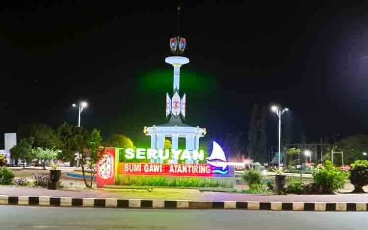 Kawasan Bundara II Kuala Pembuang, di rencanakan sebagai salah satu tempat penyediaan akses internet gratis untuk masyarakat. (FOTO: FAHRUL)