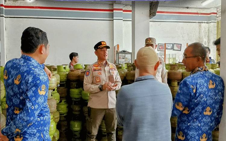 Satpol PP Palangka Raya Kerahkan Intel Awasi Penjualan Gas Bersubsidi