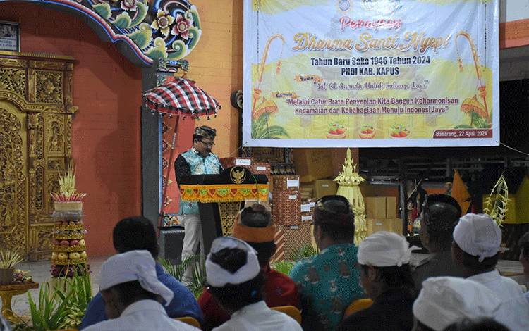 Pj Bupati Kapuas Hadiri Perayaan Dharma Santi Nyepi di Basarang