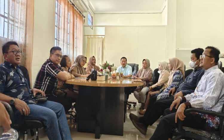 Komisi A DPRD Kobar Kaji Banding Pengelolaan Dana CSR?
