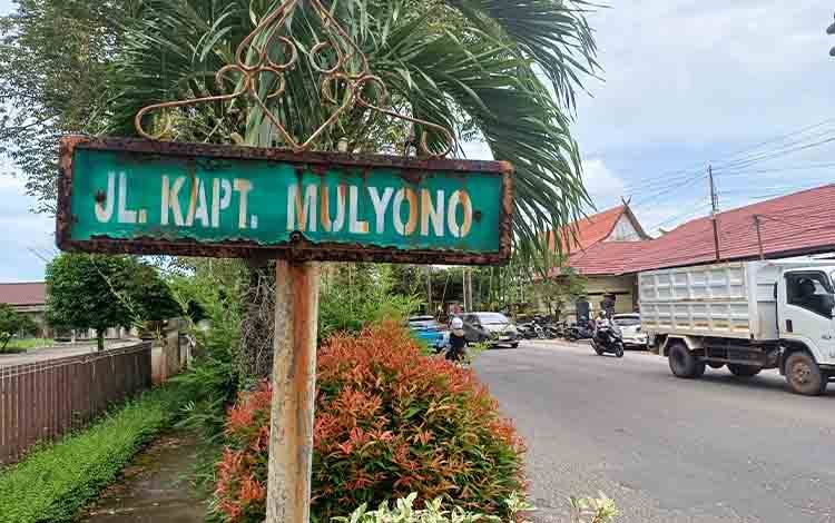 Jalan Kapten Mulyono, Sampit. (FOTO: DEWIP)