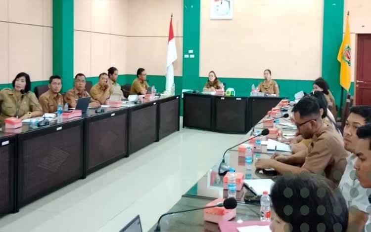 Dispursip Palangka Raya Bantu Penataan Arsip Kabupaten Katingan