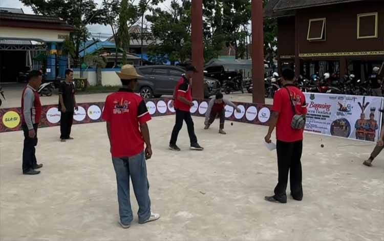 Lomba bagasing meriahkan Hari Jadi ke-218 Kota Kuala Kapuas dan HUT ke-73 Pemkab Kapuas. (FOTO: IST)