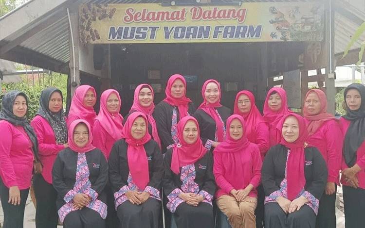 Anggota Komisi C DPRD Palangka Raya Dukung Budidaya Madu Kelulut