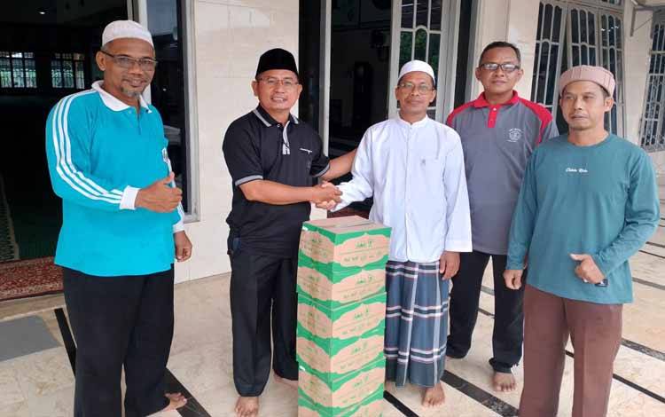 BKPRMI Seruyan Gelar Kegiatan Bersih-bersih Masjid Setiap Jumat