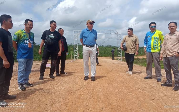 Pemkab Gunung Mas Beri Bantuan Dana Hibah untuk Kejurnas Grasstrack