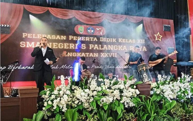 Pelepasan Siswa Kelas XII SMAN 5 Palangka Raya: Pelepasan bukan Pembebasan