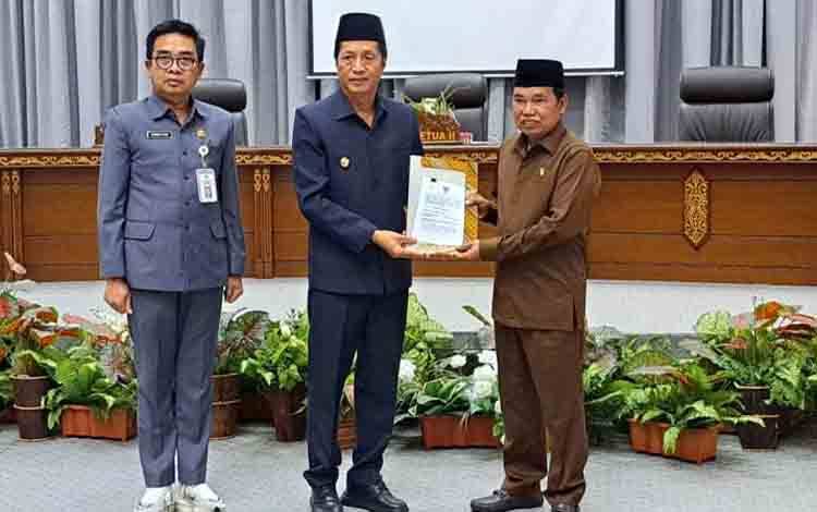 DPRD Barito Utara Gelar Rapat Paripurna I terkait Penyampaian Raperda Pengelolaan Sampah