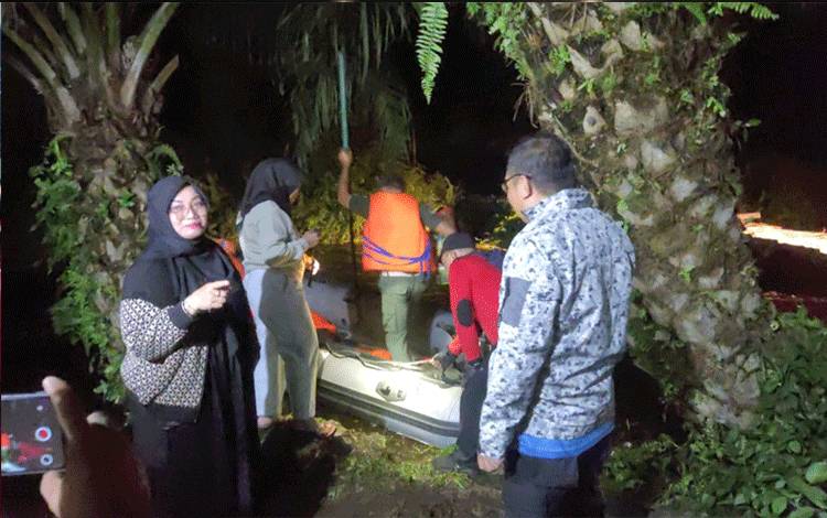 Tim Gabungan Berhasil Evakuasi Korban Banjir di Tengah Teror Buaya di Kotim, Sempat Tidak Makan