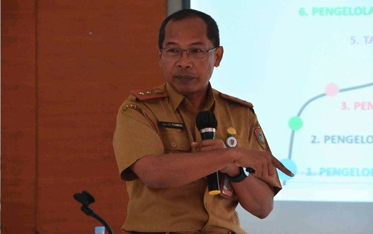 Kepala Dinas Kesehatan (Dinkes) Kalteng, Suyuti Syamsul di Ruang Mentaya Bapelkes Palangka Raya, Senin, 29 April 2024. (FOTO:GRY)