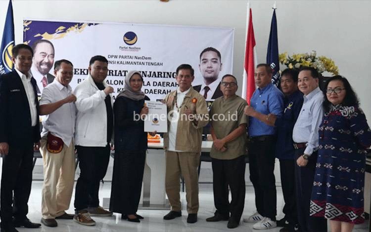 Panglima Batamad Yuandrias Daftar Bacagub Kalteng ke DPW NasDem