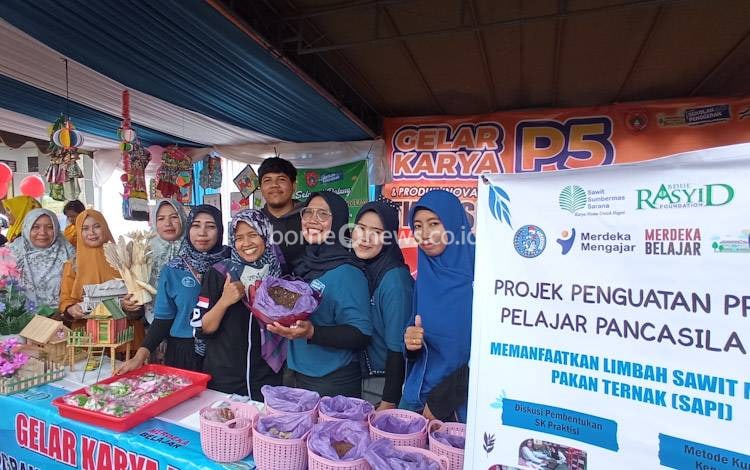 TK. Sumbermas Sarana Kenambui dan TK Sumbermas Sarana Sulung dan Selangkun Ikuti Pameran Pendidikan di Kantor Disdikbud Kobar