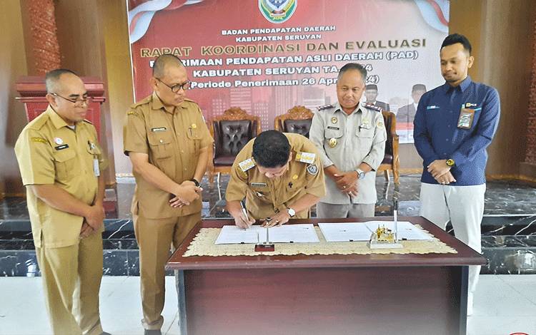 Pemkab Seruyan dan PLN UP3 Pangkalan Bun Teken MoU