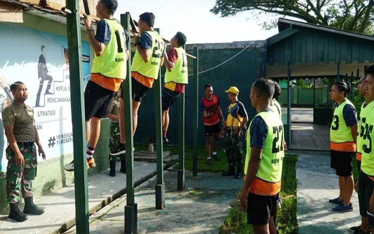 Kodim 1011 Kuala Kapuas Gelar Tes Kesegaran Jasmani Prajurit