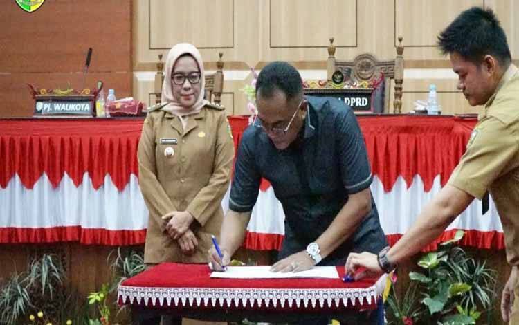 Ketua DPRD Palangka Raya Minta Rekomendasi LKPJ 2023 Dituntaskan