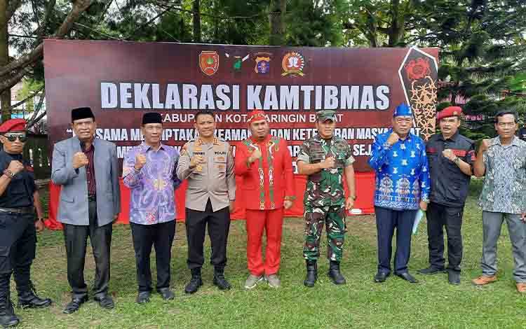 Kapolres Kobar Hadiri Rakerda DAD, Apresiasi Dukungan Ormas Dalam Menindak Tegas Pencuri Sawit