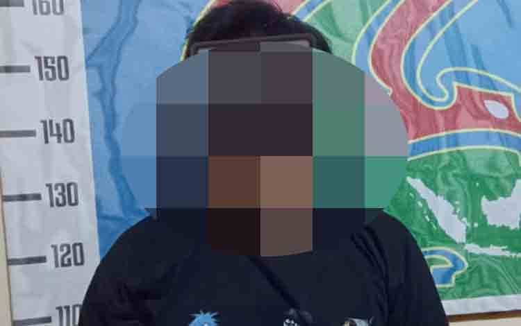 Satresnarkoba Polres Barito Timur Tangkap Terduga Pengedar Sabu di Ampah Kota