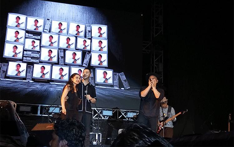 Begini Puncak Kemeriahan Pernikahan Monica-Nadhif
