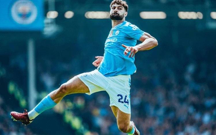Klasemen Liga Inggris: Man City Dekati Juara, Burnley Turun Kasta
