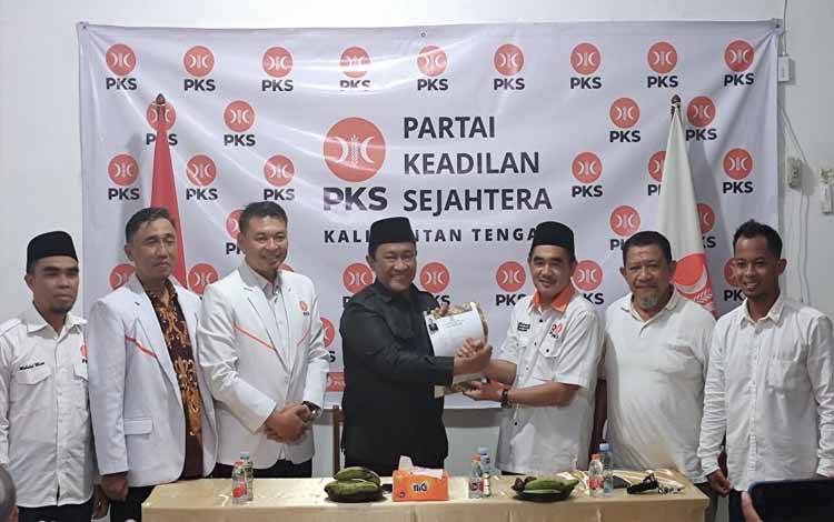 Gandeng PKS, Edy Pratowo Mantapkan Bacalon Kontestan?Pilkada Kalteng 2024