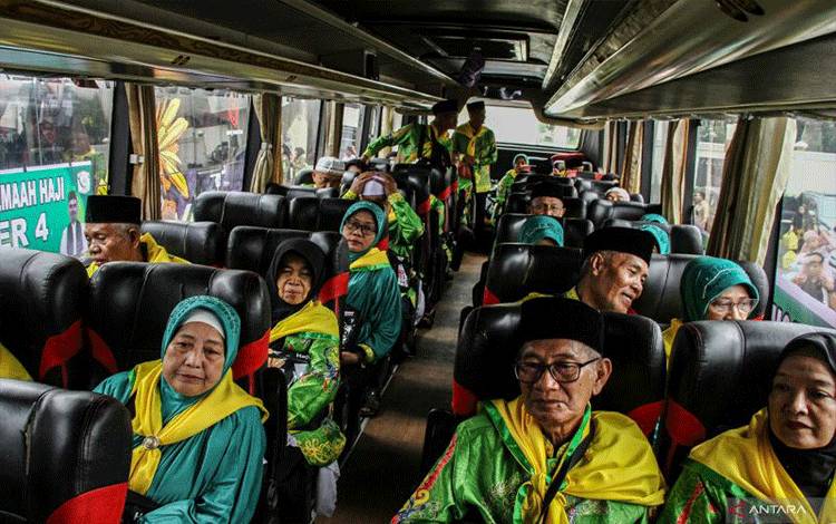 Sebanyak 7.184 Calon Haji Diberangkatkan ke Tanah Suci pada Rabu