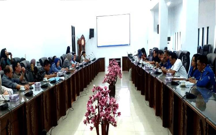 DPRD Gelar RDP Terkait Penerbangan Maskapai Wings Air Jurusan Muara Teweh@ Banjarmasin