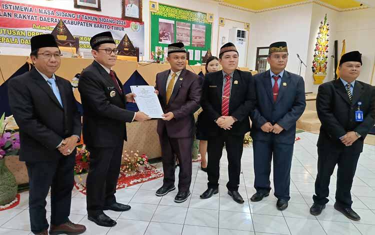 DPRD Barito Timur Sampaikan Rekomendasi Terhadap LKPJ Kepala Daerah 2023