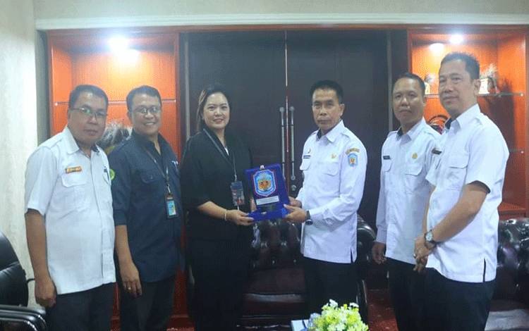 Pj Bupati Murung Raya Terima Kunjungan Studi Banding Universitas Palangka Raya