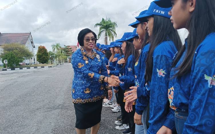 Pesan Wakil Bupati kepada Kontingen Gunung Mas sebelum berlaga di FBIM