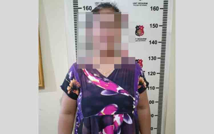 Seorang Ibu Rumah Tangga di Sampit Ditangkap Polisi akibat Jual Sabu