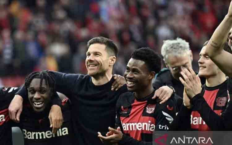 Granit Xhaka Belum Tentu Bermain Hadapi Borussia Dortmund