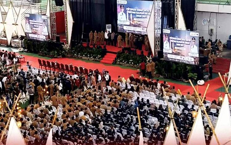 Pj Bupati Mura Hadiri Pertemuan Akbar Lintas Sektor Kalteng 2024