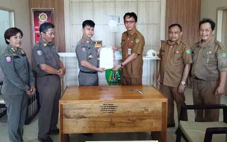 DLH Barito Timur Akan Libatkan Satpol PP untuk Tindak Warga yang Buang Sampah Sembarang?
