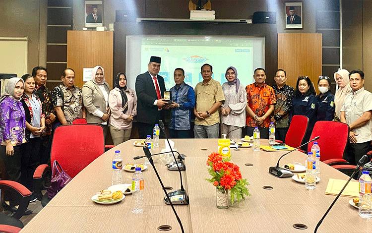 Pansus I DPRD Kapuas Konsultasi dan Koordinasi Susun Raperda Bangunan Gedung