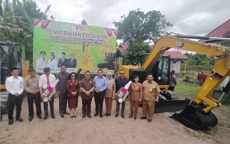 DPKP Kotim Tegaskan Tak Ada Biaya Sewa Excavator Bantuan Pemerintah?
