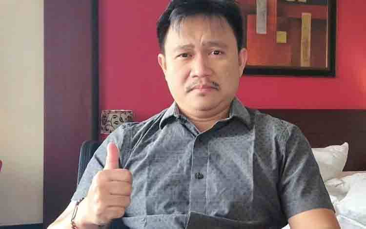 Jhonny Minta Masyarakat Jaga Kebersihan Drainase untuk Cegah Genangan Air