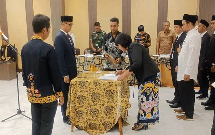 Panwaslu Kecamatan se-Kabupaten Kapuas Resmi Dilantik