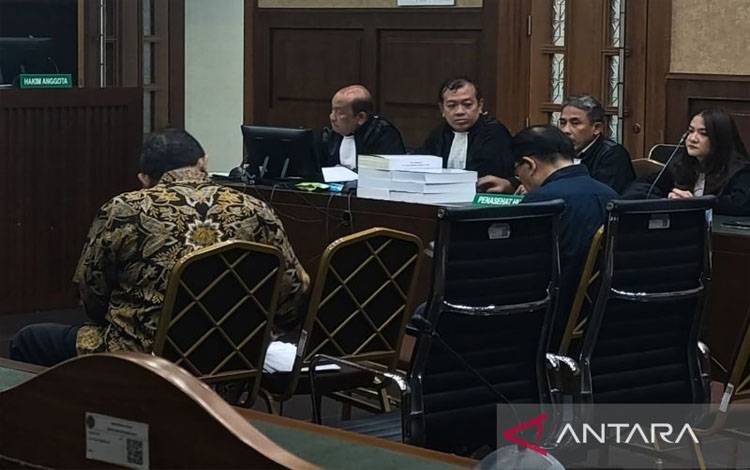 Anggota BPK Nonaktif Achsanul Serahkan Nasib ke Majelis Hakim Usai Dituntut 5 Tahun Penjara