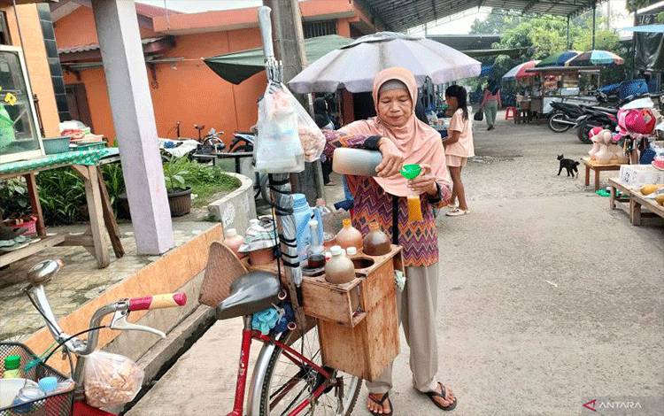 Menua Dengan Sehat, Menjadi Lansia Bermartabat