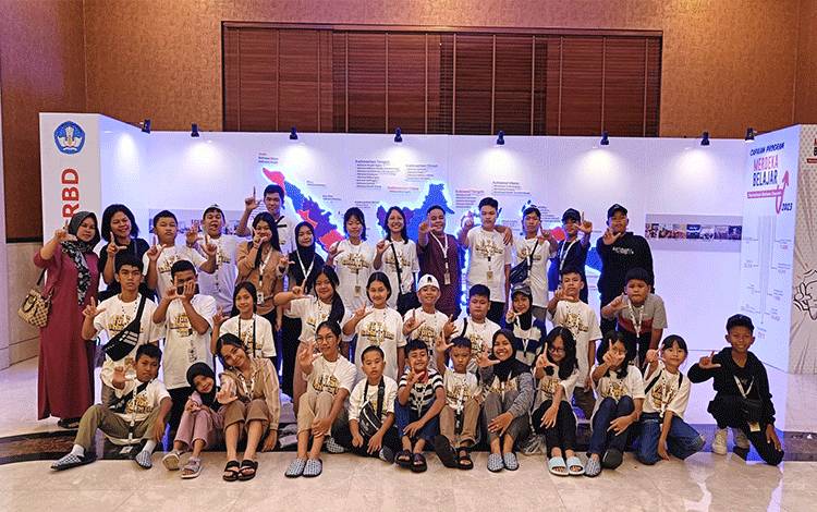 Kalteng Ikuti Festival Tunas Bahasa Ibu Nasional