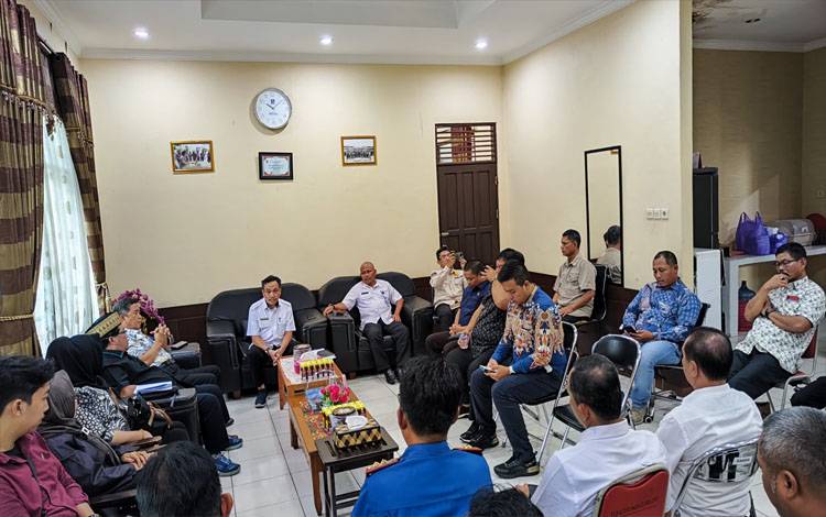 Perkaya Referensi Susun Raperda, Pansus II DPRD Kapuas Kunker ke Satpol PP Kalteng