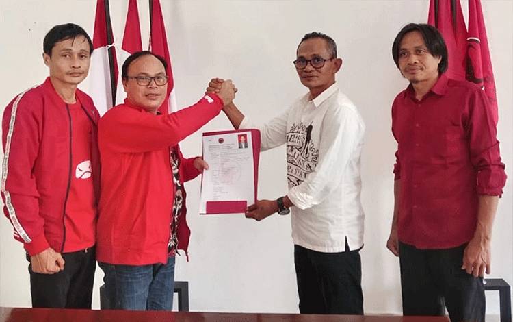 Herviantoni Mendaftar ke PDIP Sebagai Bakal Calon Bupati Barito Timur?