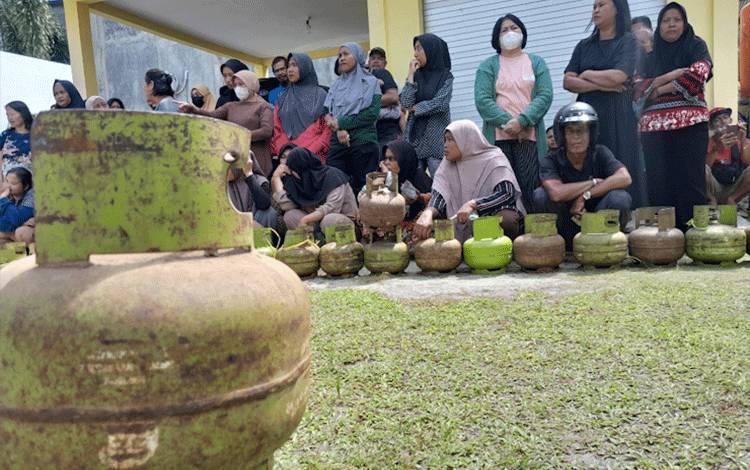 Disdagperin Kalteng Tanggapi Pembelian Elpiji 3 Kg Gunakan KTP