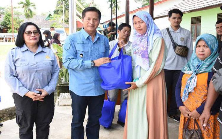 Pemkab Barito Utara Gelar Pasar Murah di Desa