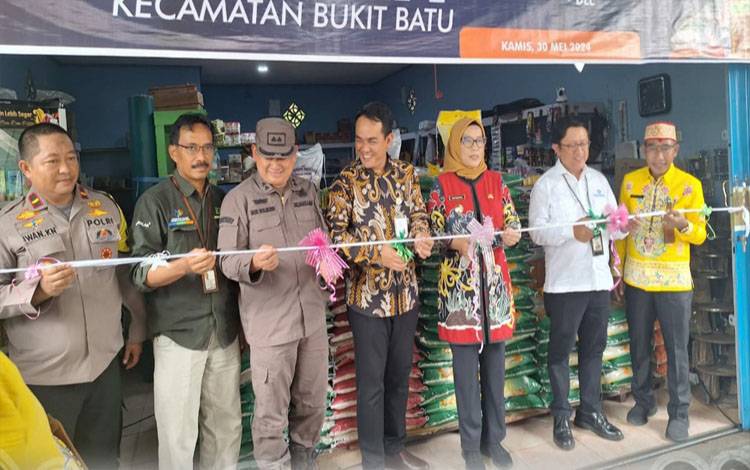 Pj Wali Kota Palangka Raya Ajak Warga Belanja di Gerai TPID, Tersedia di 3 Lokasi Strategis