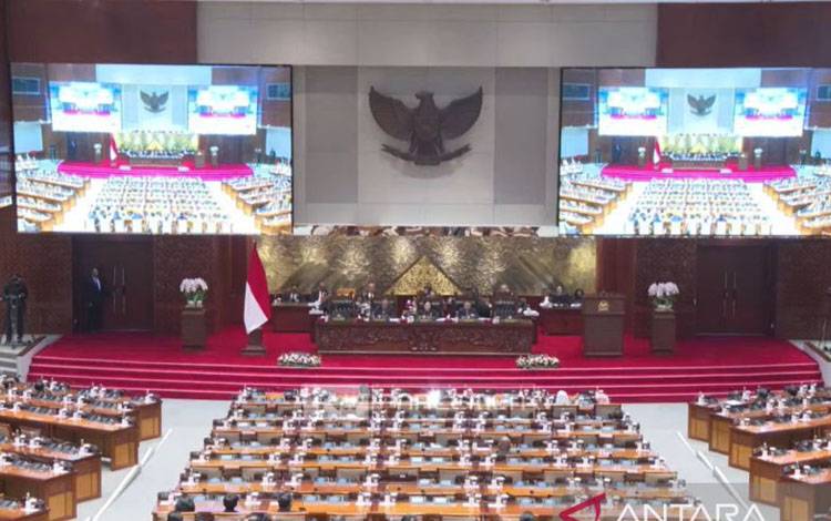 DPR RI Setujui Naturalisasi Calvin Verdonk dan Jens Raven
