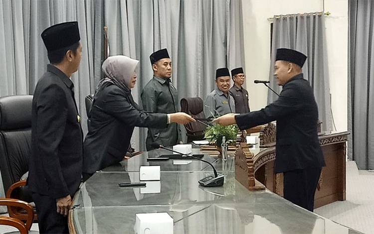 Fraksi Gerindra DPRD Barito Utara Sampaikan 5 Saran soal Raperda Pengelolaan Sampah