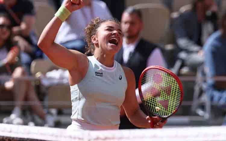 Paolini Tekuk Rybakina untuk Amankan Tempat di Semifinal French Open