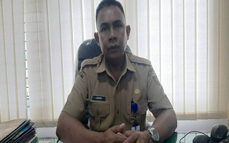 Plt Kepala Dinas Pendidikan dan Kebudayaan Kabupaten Kotawaringin Barat, Jamri. (Foto : DANANG)